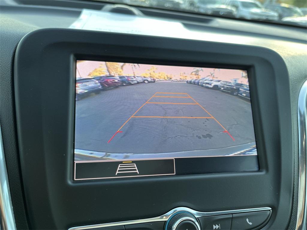 used 2023 Chevrolet Equinox car, priced at $19,400