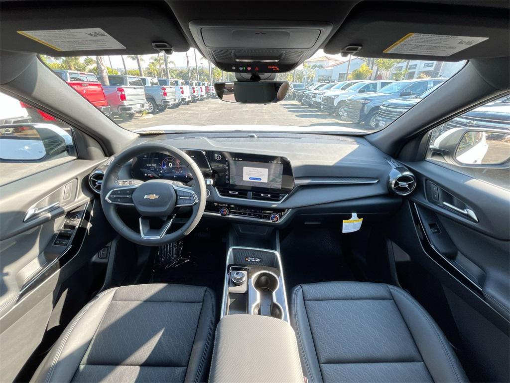 new 2026 Chevrolet Equinox car, priced at $31,593