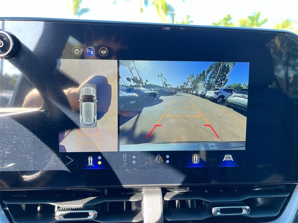 new 2026 Chevrolet Equinox car, priced at $31,611