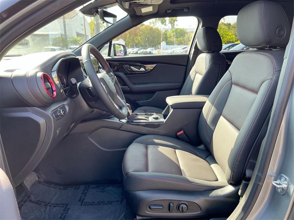 new 2025 Chevrolet Blazer car, priced at $45,821