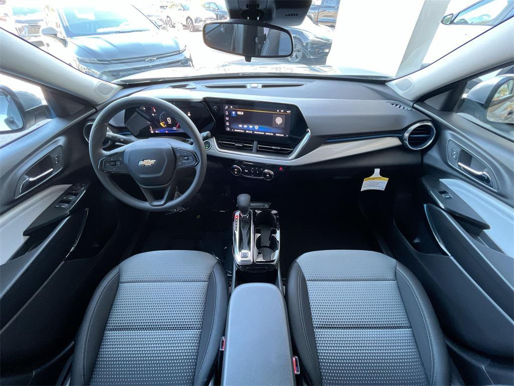 new 2025 Chevrolet Trax car, priced at $22,149