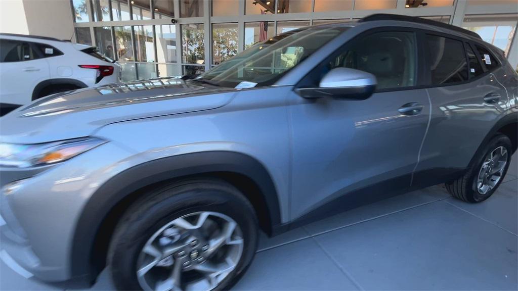new 2025 Chevrolet Trax car, priced at $22,149