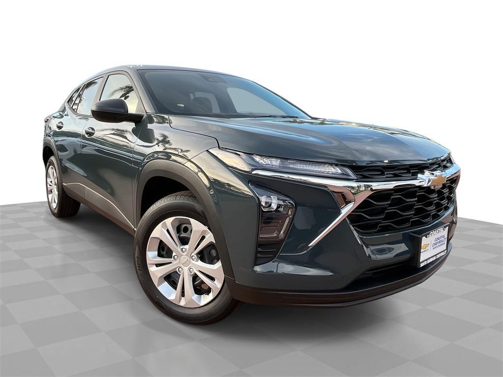 new 2026 Chevrolet Trax car, priced at $22,305