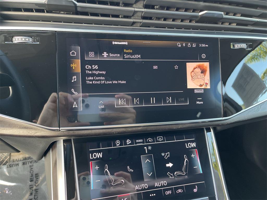 used 2022 Audi Q7 car, priced at $30,200