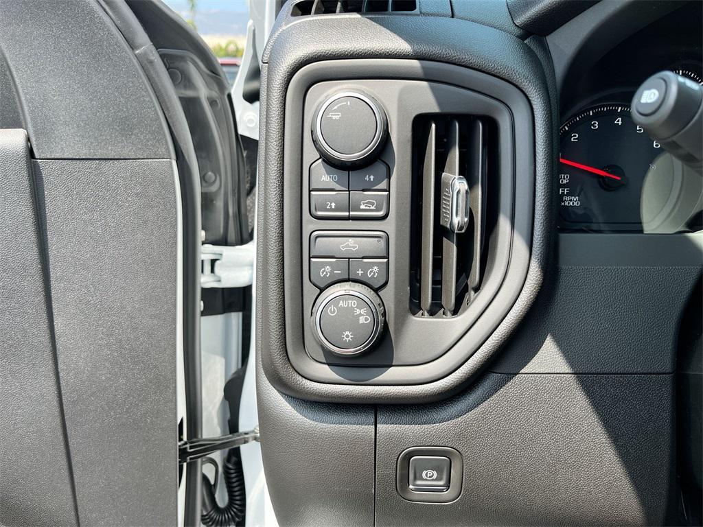 new 2025 Chevrolet Silverado 1500 car, priced at $43,935