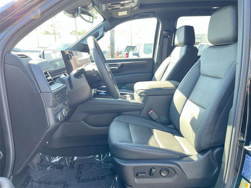 new 2025 Chevrolet Suburban car, priced at $75,460