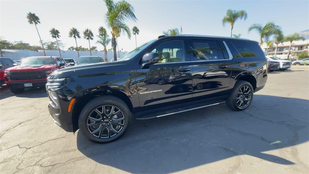 new 2025 Chevrolet Suburban car, priced at $75,460