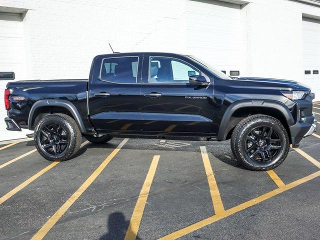 new 2024 Chevrolet Colorado car, priced at $40,140