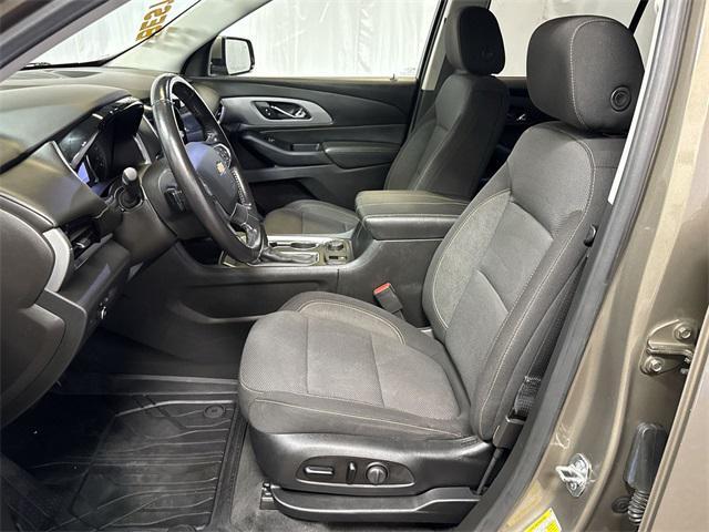 used 2020 Chevrolet Traverse car, priced at $23,800