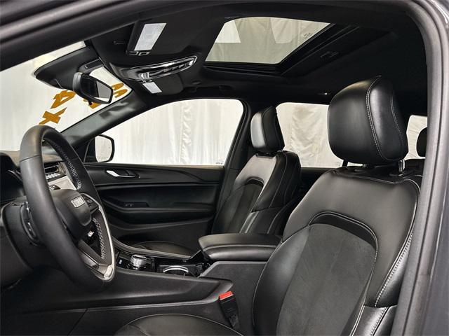 used 2023 Jeep Grand Cherokee car, priced at $32,466
