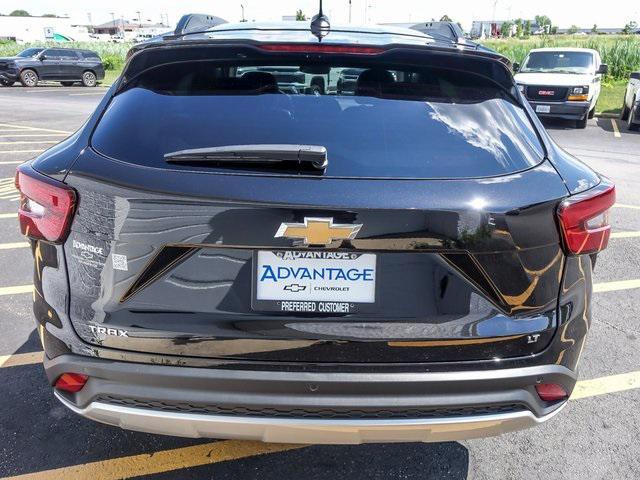 new 2025 Chevrolet Trax car, priced at $24,205