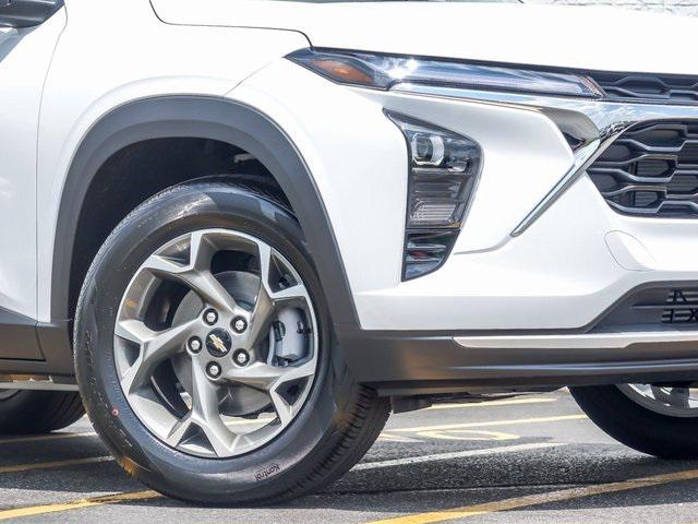 new 2025 Chevrolet Trax car, priced at $24,205