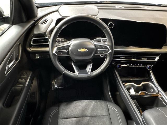 used 2025 Chevrolet Traverse car, priced at $39,500