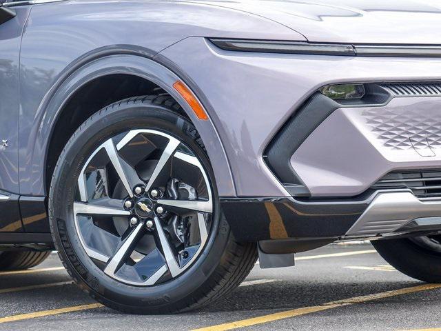 new 2025 Chevrolet Equinox EV car, priced at $38,740