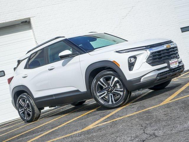 new 2025 Chevrolet TrailBlazer car, priced at $28,343