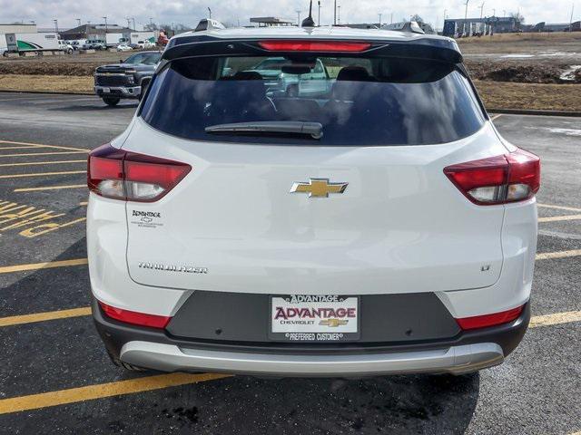 new 2025 Chevrolet TrailBlazer car, priced at $28,343