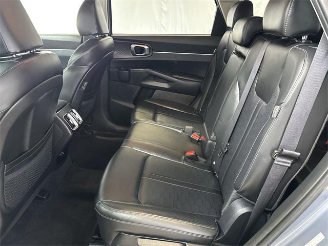 used 2024 Kia Sorento car, priced at $28,400
