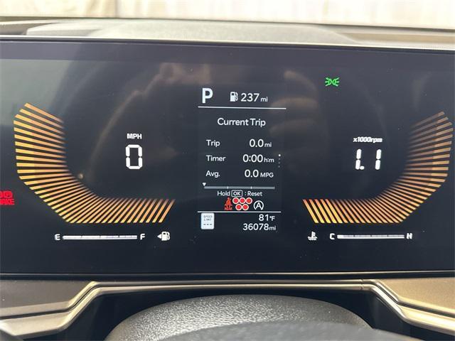 used 2024 Kia Sorento car, priced at $28,400