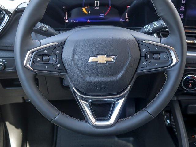 new 2025 Chevrolet TrailBlazer car, priced at $27,002