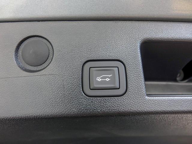 new 2026 Chevrolet Equinox car, priced at $33,948