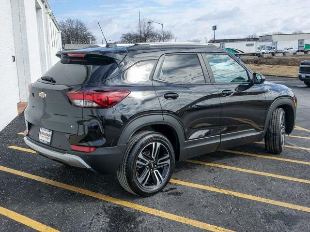 new 2025 Chevrolet TrailBlazer car, priced at $28,343