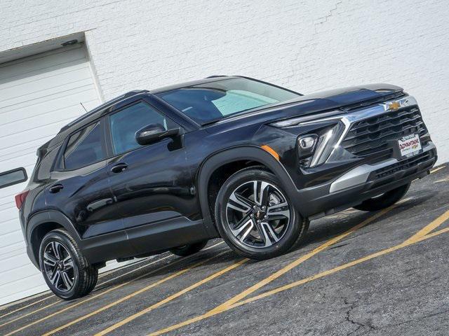 new 2025 Chevrolet TrailBlazer car, priced at $28,343