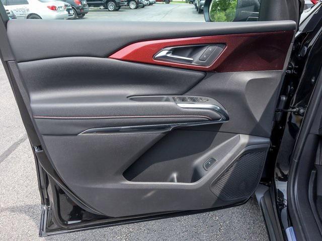 new 2025 Chevrolet Traverse car, priced at $48,730