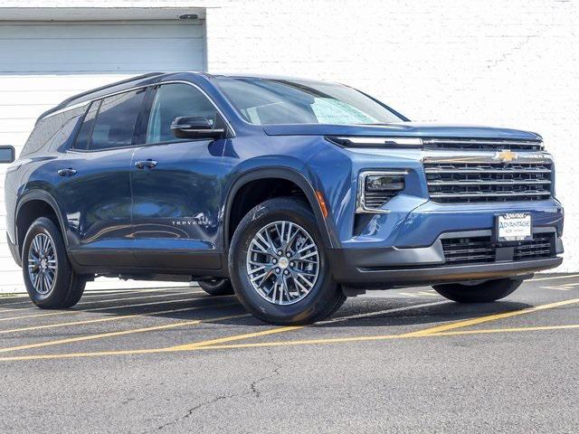 new 2026 Chevrolet Traverse car, priced at $43,114
