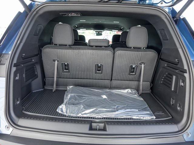 new 2026 Chevrolet Traverse car, priced at $43,114