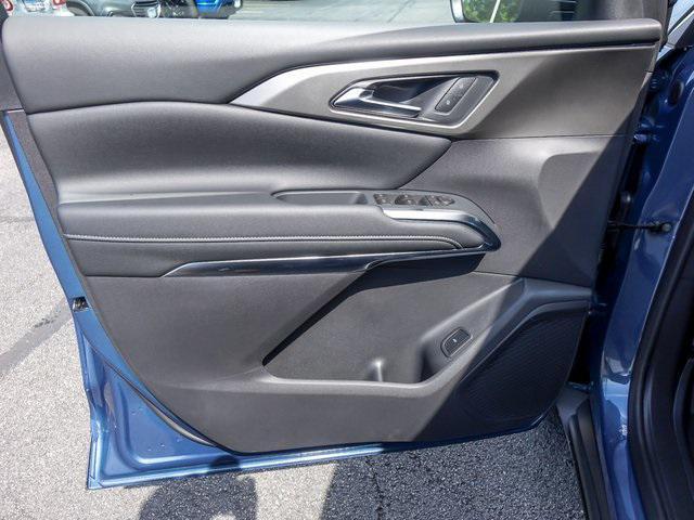 new 2026 Chevrolet Traverse car, priced at $43,114