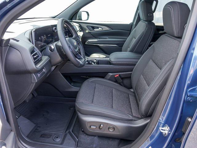 new 2026 Chevrolet Traverse car, priced at $43,114