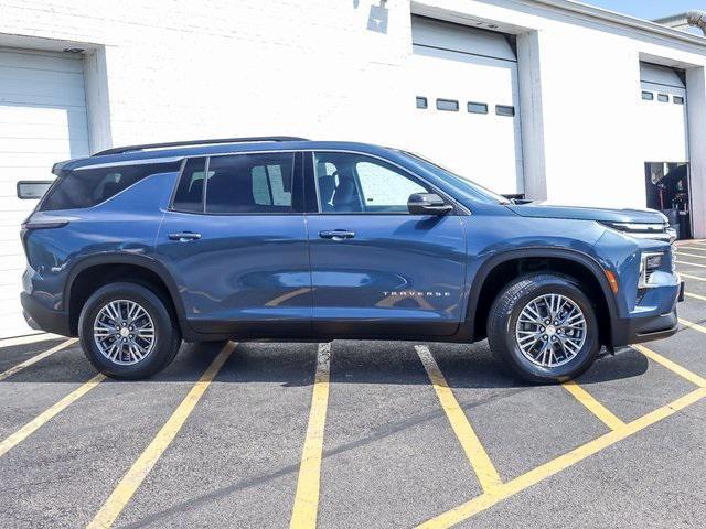 new 2026 Chevrolet Traverse car, priced at $43,114