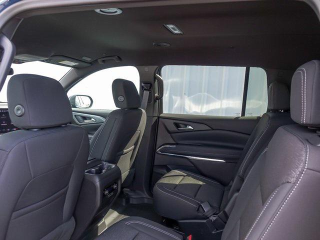 new 2026 Chevrolet Traverse car, priced at $43,114