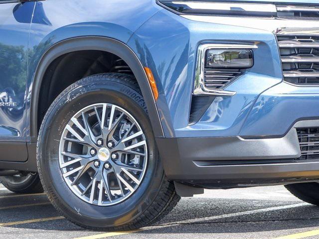 new 2026 Chevrolet Traverse car, priced at $43,114