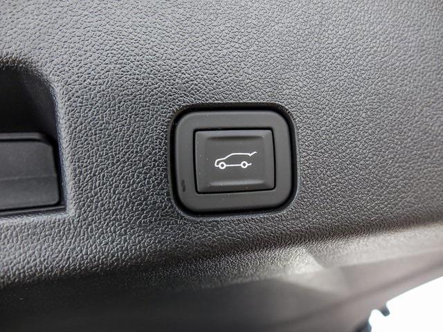 new 2026 Chevrolet Traverse car, priced at $43,114