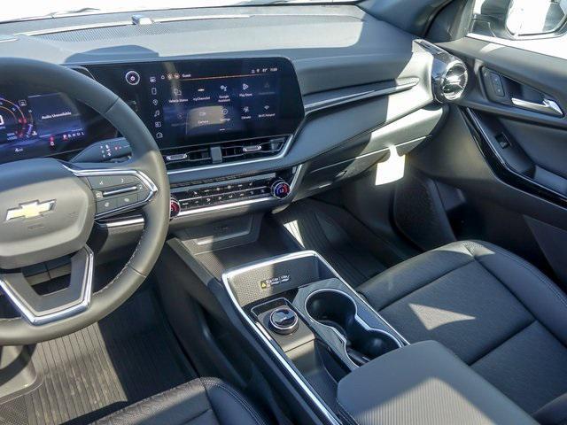 new 2026 Chevrolet Equinox car, priced at $31,860