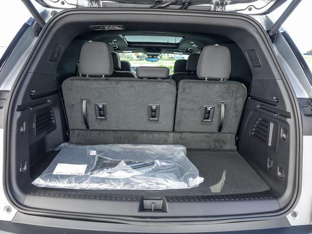 new 2026 Chevrolet Traverse car, priced at $46,940