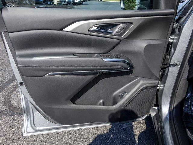 new 2026 Chevrolet Traverse car, priced at $46,940