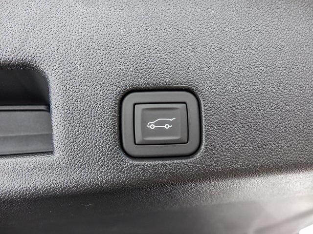 new 2026 Chevrolet Traverse car, priced at $46,940