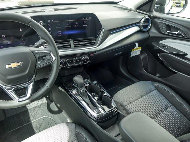 new 2025 Chevrolet Trax car, priced at $24,225