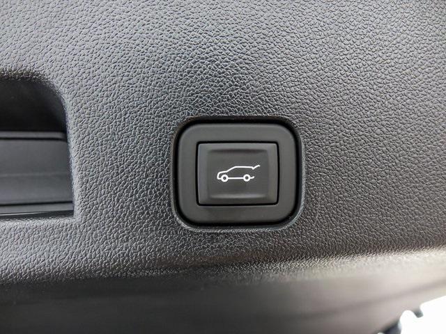 new 2026 Chevrolet Traverse car, priced at $52,184