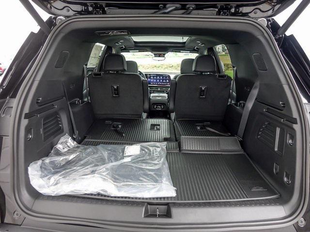 new 2026 Chevrolet Traverse car, priced at $52,184