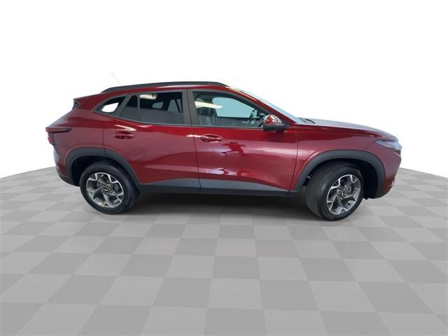 used 2024 Chevrolet Trax car, priced at $23,572