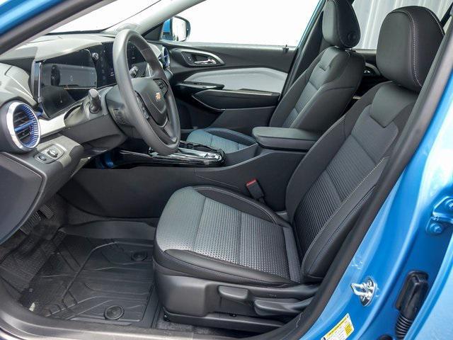 new 2025 Chevrolet Trax car, priced at $23,270