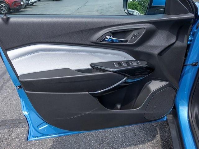 new 2025 Chevrolet Trax car, priced at $23,270
