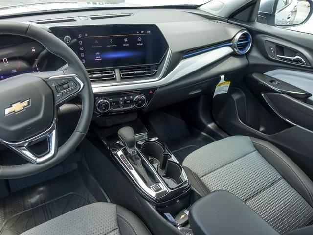 new 2025 Chevrolet Trax car, priced at $24,205