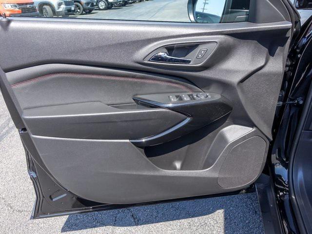 new 2025 Chevrolet Trax car, priced at $26,210