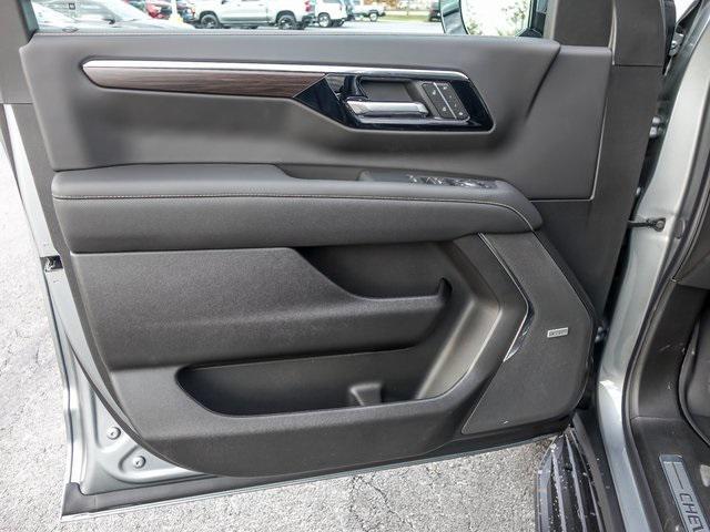 new 2026 Chevrolet Suburban car, priced at $86,195