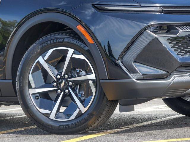new 2026 Chevrolet Equinox EV car, priced at $33,563