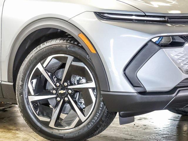 new 2026 Chevrolet Equinox EV car, priced at $33,563